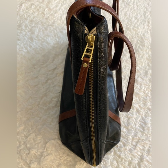 Fossil  Extendable Leather Tote - Picture 3 of 7